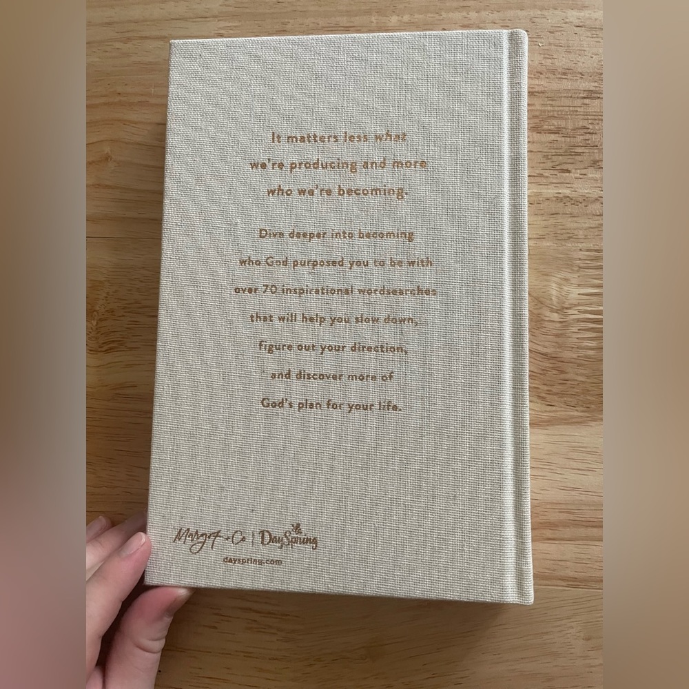 🐮Day Spring Becoming book🐮 - Picture 4 of 5